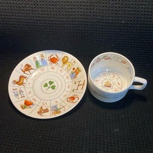Royal Kendal fortune teller cup . Tea leaf readings
